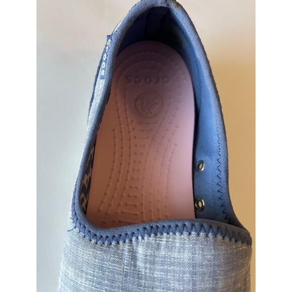 Crocs | Women's Size 9 Busy Day Slip-ons - Picture 5 of 10